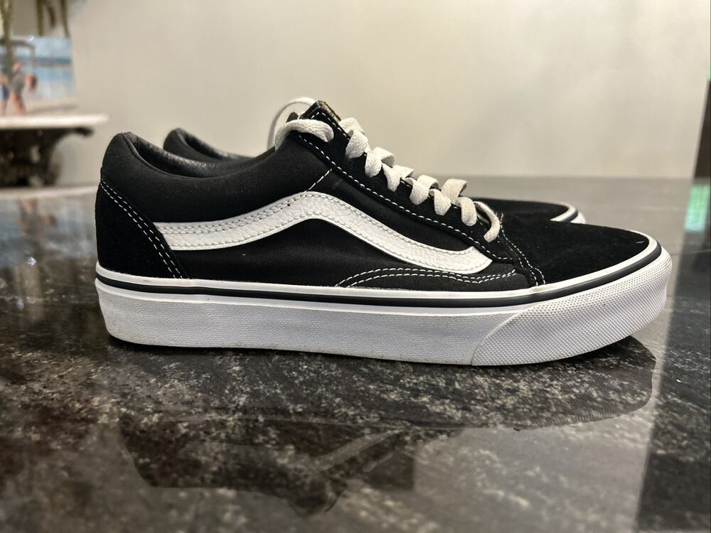 Vans Old Skool Black White Suede Canvas Skate Shoes Womens 8.5 Mens 7